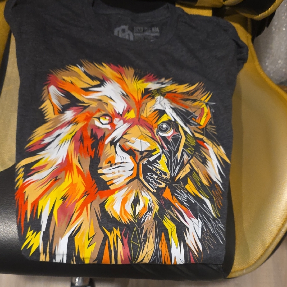 Graphic Lion Mens T-Shirt